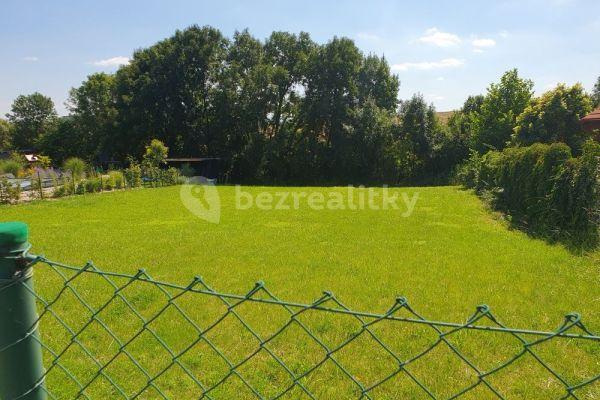 plot for sale, 1,279 m², Polní, Veleň