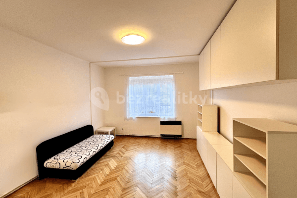 Small studio flat for sale, 30 m², Na Pankráci, Prague, Prague