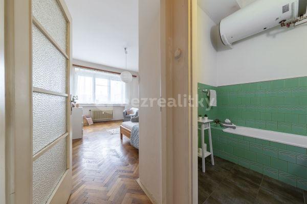 3 bedroom flat to rent, 67 m², Resslova, Hradec Králové, Královéhradecký Region