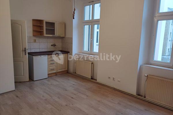 Small studio flat to rent, 23 m², Vacínova, Hlavní město Praha