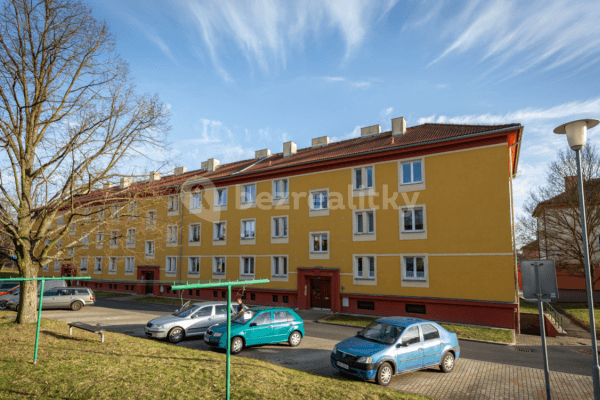 3 bedroom flat to rent, 78 m², U Nemocnice, Ostrov