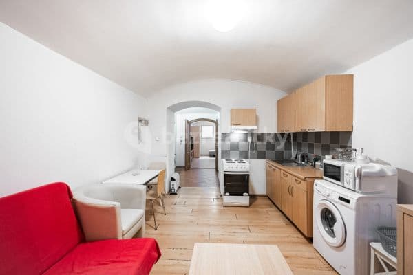 1 bedroom with open-plan kitchen flat for sale, 50 m², Oldřichova, Prague, Prague