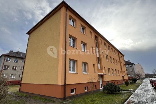 3 bedroom flat for sale, 68 m², Školní, 