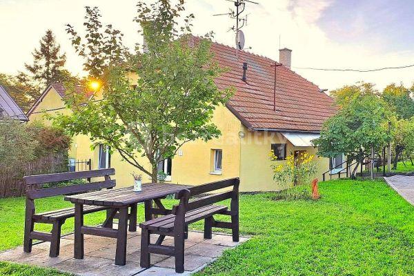 recreational property to rent, 0 m², Hlohovec