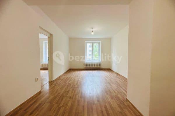 4 bedroom flat to rent, 95 m², Ostrčilova, 