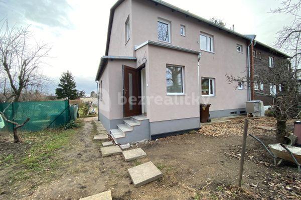 house to rent, 73 m², Olbrachtova, Roztoky