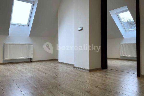 1 bedroom with open-plan kitchen flat to rent, 42 m², Kubova, Praha