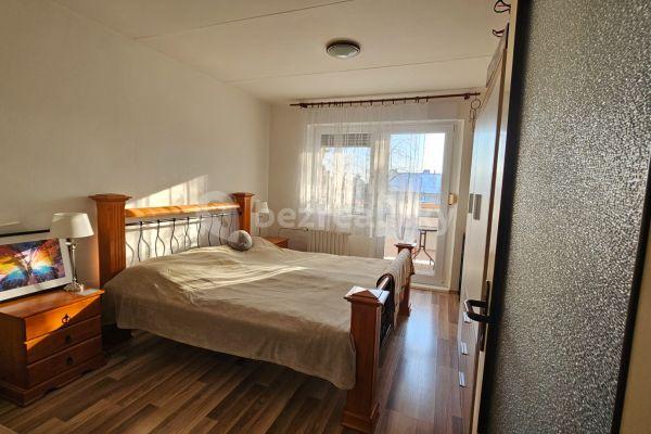 1 bedroom with open-plan kitchen flat to rent, 57 m², Prostějov