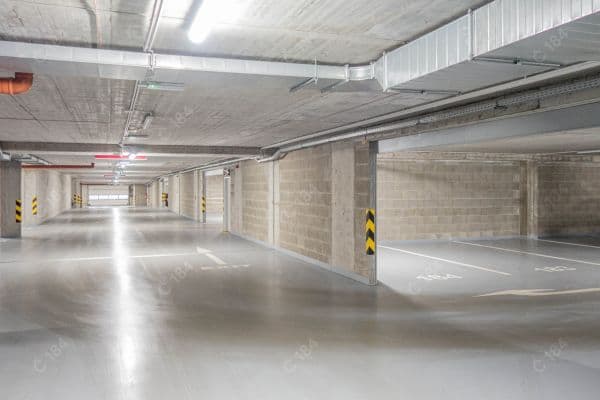 garage to rent, 15 m², Čerpadlová, Praha garage to rent, 15 m², Čerpadlová, Praha