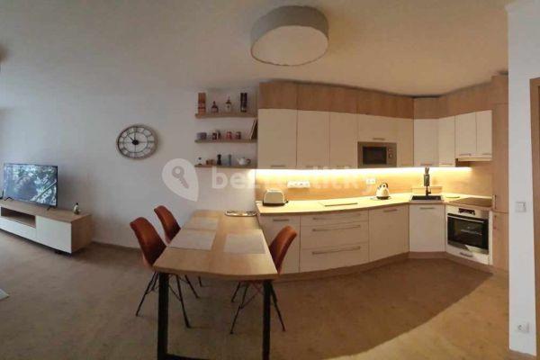 2 bedroom with open-plan kitchen flat for sale, 69 m², Květná, Plzeň
