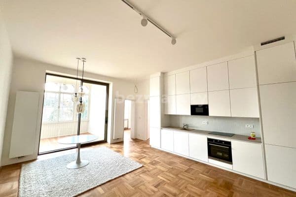 2 bedroom with open-plan kitchen flat to rent, 96 m², Antonína Slavíka, Brno