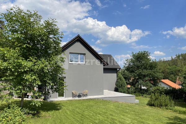 house to rent, 200 m², Libeř