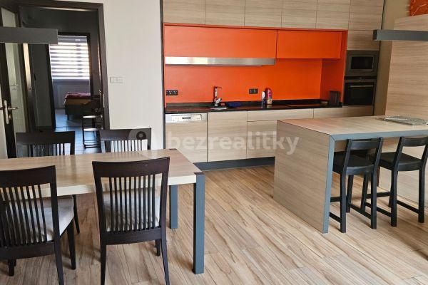 2 bedroom with open-plan kitchen flat to rent, 89 m², Kovařovicova, Brno