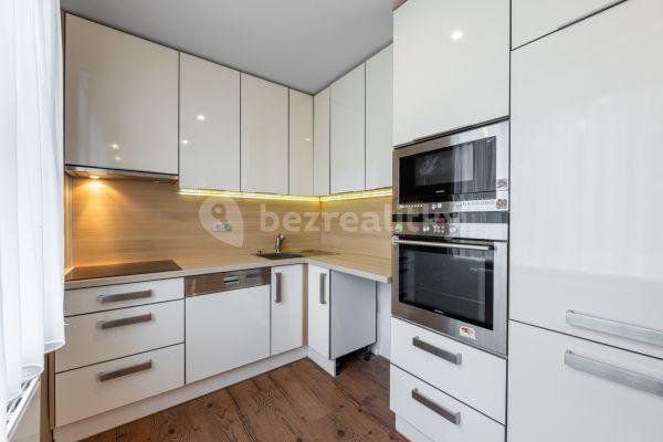 2 bedroom with open-plan kitchen flat for sale, 72 m², Heyrovského, 