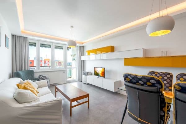 3 bedroom flat to rent, 83 m², Zárubova, Praha 3 bedroom flat to rent, 83 m², Zárubova, Praha