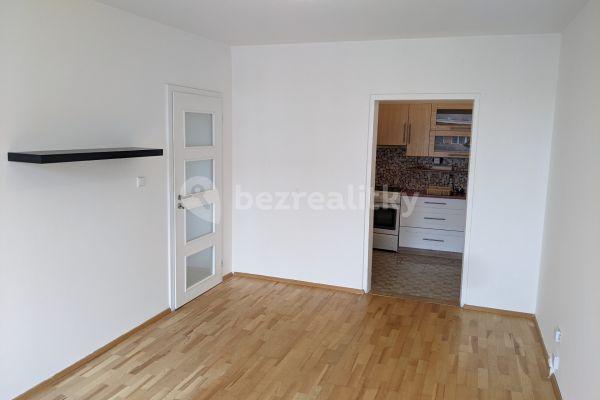 2 bedroom flat to rent, 42 m², Ciolkovského, Praha