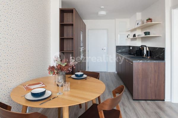 1 bedroom with open-plan kitchen flat for sale, 47 m², Čenětická, Hlavní město Praha