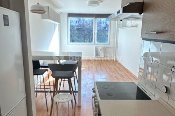1 bedroom with open-plan kitchen flat to rent, 42 m², Přeštická, Hlavní město Praha