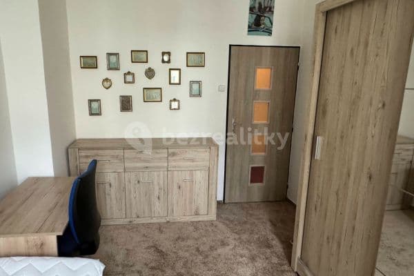 1 bedroom flat to rent, 35 m², Hartigova, Hlavní město Praha