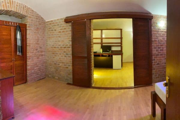 Studio flat to rent, 39 m², Korunní, Praha Studio flat to rent, 39 m², Korunní, Praha