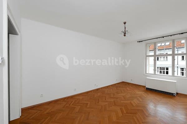 2 bedroom with open-plan kitchen flat to rent, 85 m², Dobrovského, Hlavní město Praha