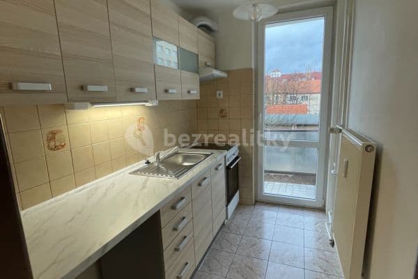 2 bedroom with open-plan kitchen flat to rent, 66 m², Angela Kančeva, Tábor, Jihočeský Region
