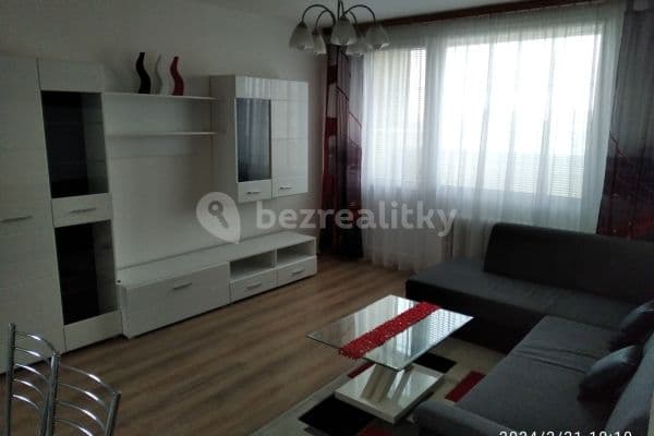 3 bedroom with open-plan kitchen flat to rent, 62 m², Jílovská, Hlavní město Praha