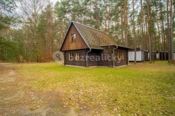 recreational property for sale, 225 m², Pod Borným, 