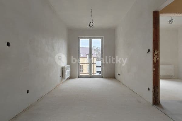 2 bedroom flat for sale, 39 m², V Pitkovičkách, Hlavní město Praha