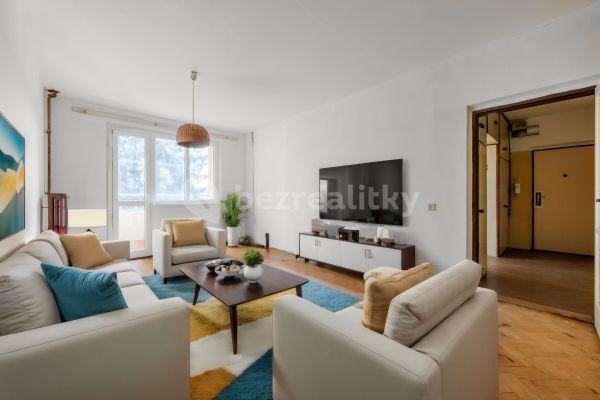 2 bedroom with open-plan kitchen flat for sale, 48 m², Revoluční, 