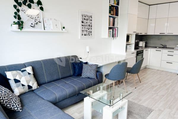 1 bedroom with open-plan kitchen flat for sale, 47 m², Sicherova, Praha