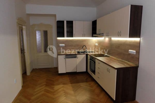 3 bedroom flat to rent, 90 m², Lesnická, Praha