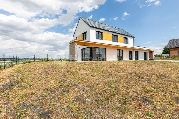 house for sale, 192 m², Kosořice, 