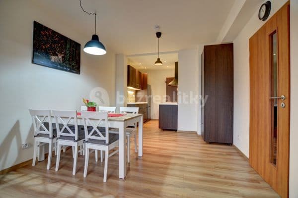 2 bedroom with open-plan kitchen flat for sale, 76 m², 