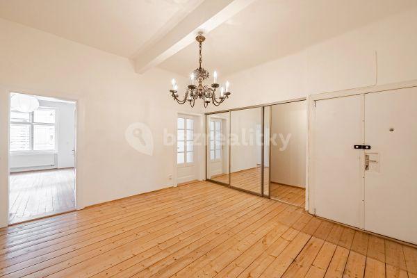 2 bedroom with open-plan kitchen flat for sale, 98 m², Slavojova, Praha