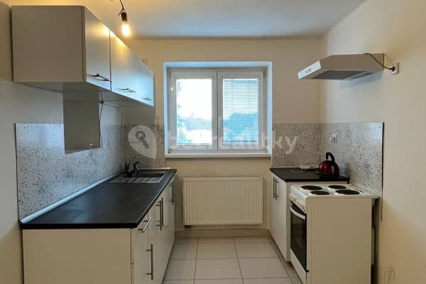 2 bedroom flat to rent, 47 m², Dašická, Pardubice, Pardubický Region