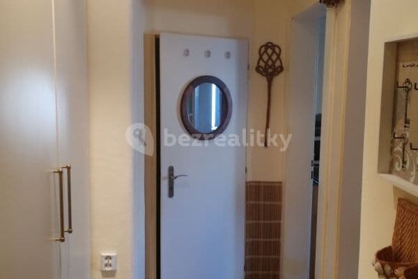 1 bedroom with open-plan kitchen flat to rent, 45 m², Přemyslova, Praha 1 bedroom with open-plan kitchen flat to rent, 45 m², Přemyslova, Praha