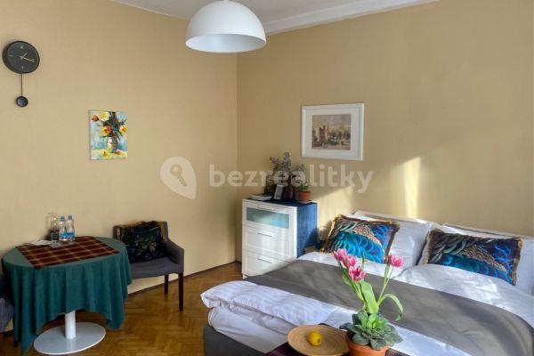 1 bedroom flat for sale, 35 m², Konviktská, Praha