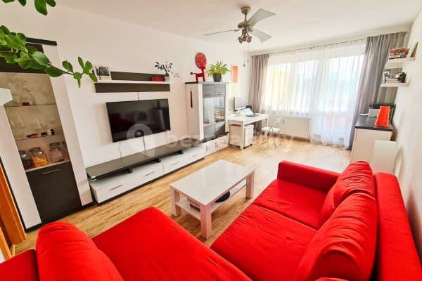 4 bedroom flat to rent, 120 m², Břustkova, Ostrava
