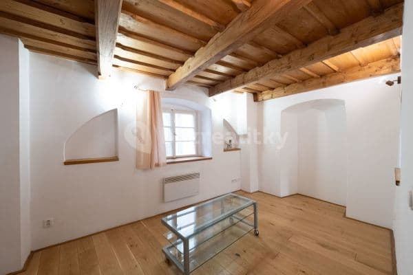 2 bedroom flat to rent, 49 m², Sněmovní, Hlavní město Praha