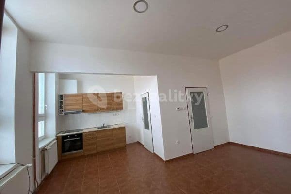 1 bedroom with open-plan kitchen flat to rent, 52 m², Novoměstská, Chrudim