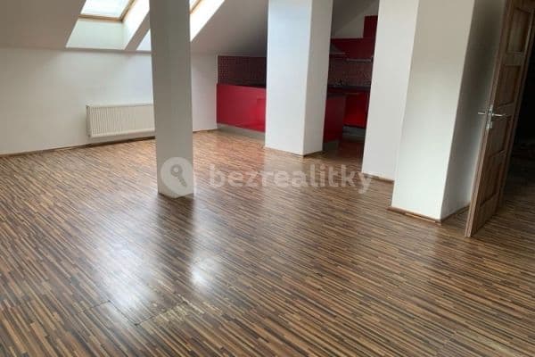 1 bedroom with open-plan kitchen flat to rent, 90 m², Jeremenkova, Hlavní město Praha