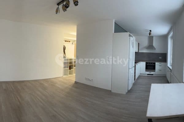 1 bedroom with open-plan kitchen flat to rent, 53 m², Nádražní, Přerov