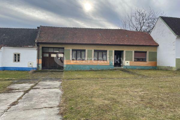 house for sale, 204 m², Těmice