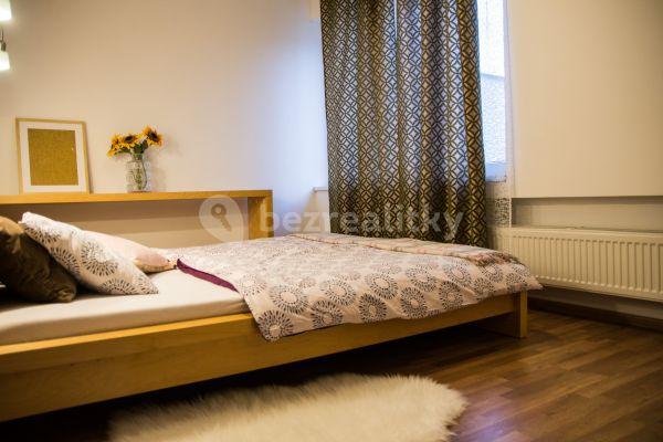 3 bedroom flat to rent, 55 m², Kúpeľná, Bratislava