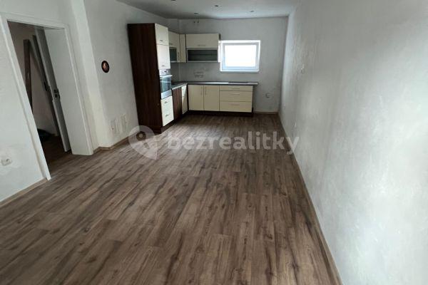 2 bedroom with open-plan kitchen flat to rent, 71 m², Čimelice