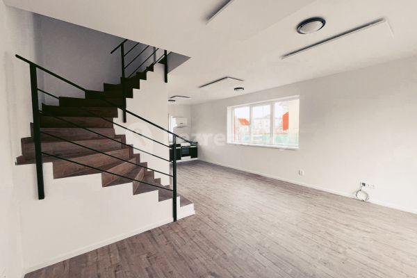 house to rent, 86 m², Škvorec