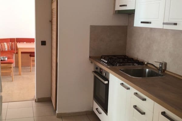 2 bedroom flat to rent, 58 m², Na Pěšinách, Hlavní město Praha 2 bedroom flat to rent, 58 m², Na Pěšinách, Hlavní město Praha
