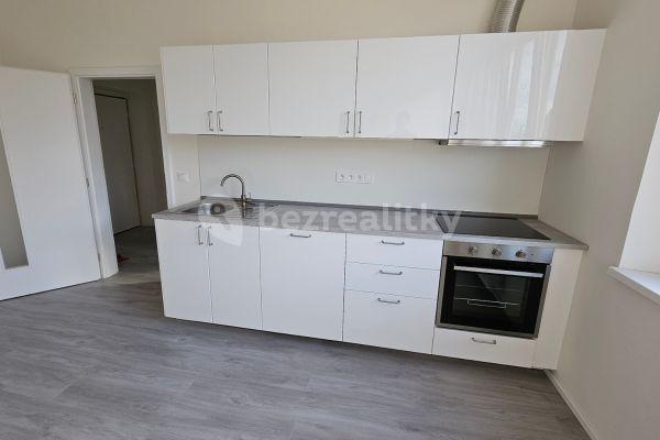 2 bedroom with open-plan kitchen flat to rent, 49 m², Krčínova, Kolín, Středočeský Region