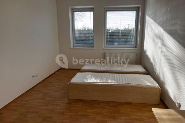 Studio flat to rent, 37 m², Rušná, Brno